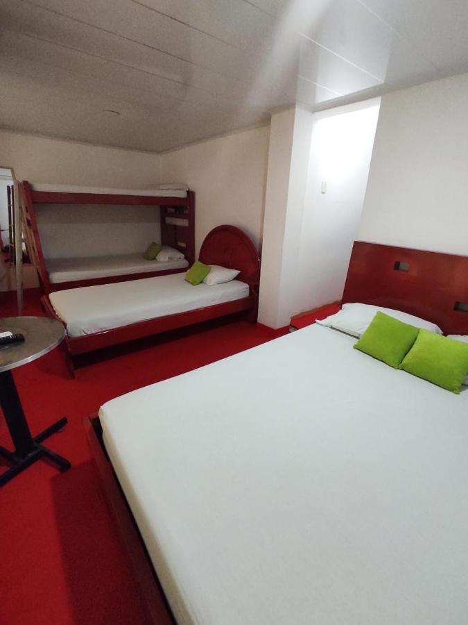 Casablanca Cañaveral Hostal Floridablanca